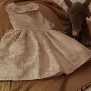 🆕️ Carter' Brocade Cream and Gold Dress 18mos. 🎈🎈